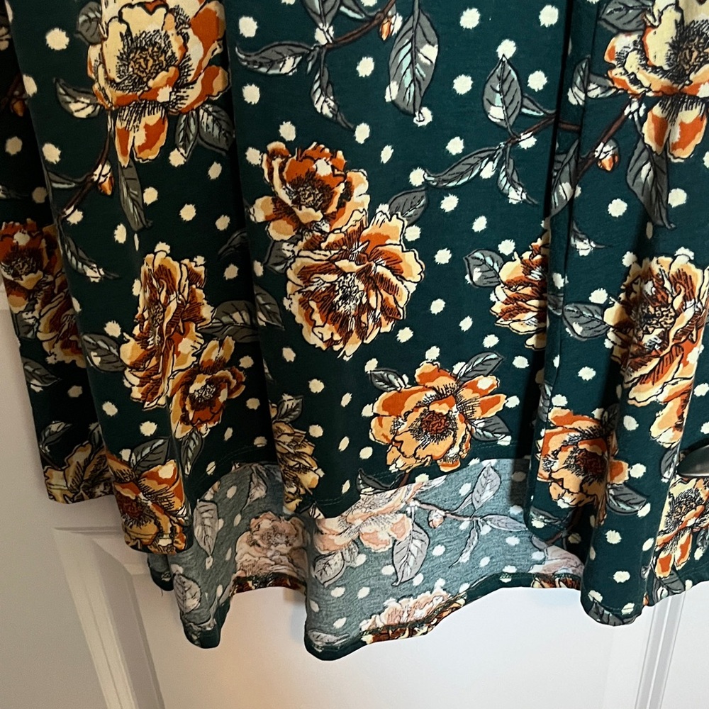 LulaRoe Floral Hunter Green Rose Dress - Picture 4 of 6